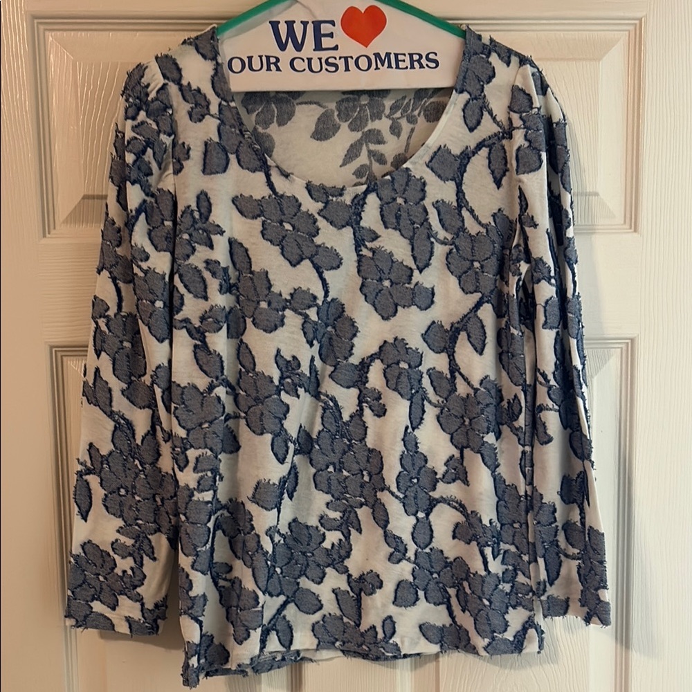LOFT shirt size small
